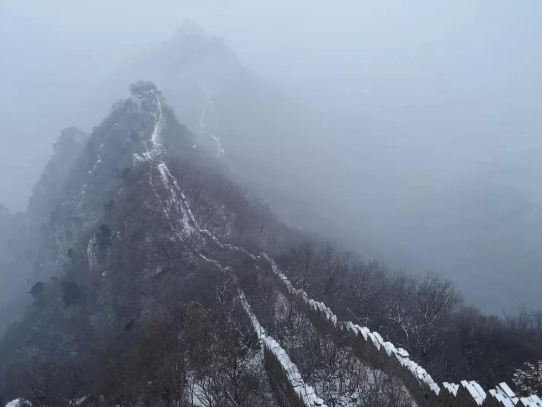 北京多地下雪地面都白了